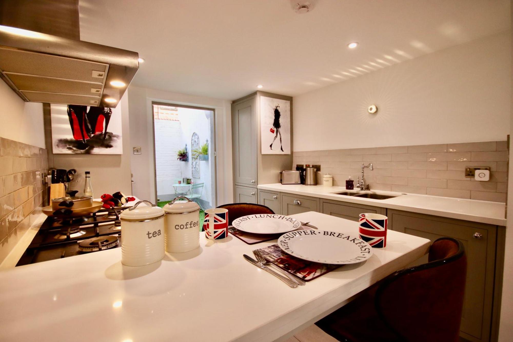 Victoria Belgravia Townhouse Apartment Лондон Екстериор снимка